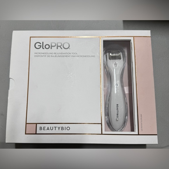 New In Box Beauty Bio GloPRO Microneedling Facial Regeneration Tool